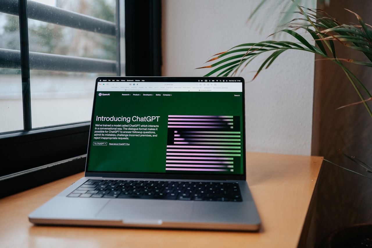Digital marketer planning an advertising campaign